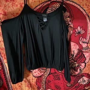 Black of the shoulder long sleeve
